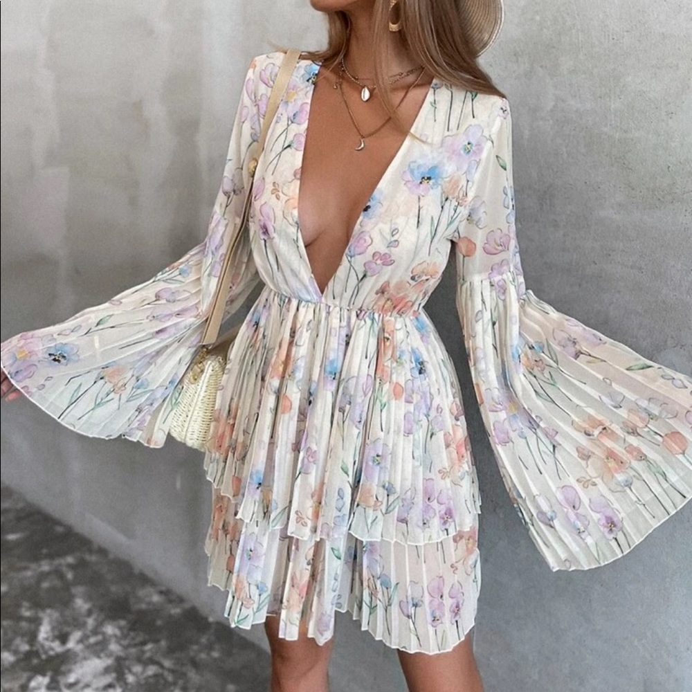Shein Plunging Neck Floral Bell Sleeve Mini Dress - Picture 4 of 12